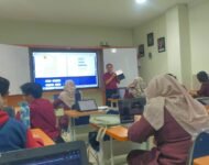 Tingkatkan Kompetensi di Era Digital, Guru Kusuma Bangsa Palembang Ikuti Workshop Peran Guru di Era AI