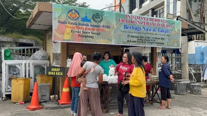 Rawat Toleransi, Gereja Katolik St. Yoseph Palembang Bagikan Takjil Selama Ramadan Rawat Toleransi, Gereja Katolik St. Yoseph Palembang Bagikan Takjil Selama Ramadan