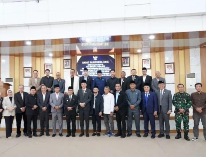 Rapat Paripurna XXIX DPRD Kabupaten Ogan Ilir Masa Sidang II Tahun 2026 Dalam Rangka Penyampaiyan Jawaban dan /Atau pendapat Bupati Ogan Ilir Rapat Paripurna XXIX DPRD Kabupaten Ogan Ilir Masa Sidang II Tahun 2026 Dalam Rangka Penyampaiyan Jawaban dan /Atau pendapat Bupati Ogan Ilir