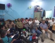 Momen Ketua PWI (OI) Halalbihalal Degan Anggota dan Undian Umroh Di kantor Sekretariat Ogan ilir