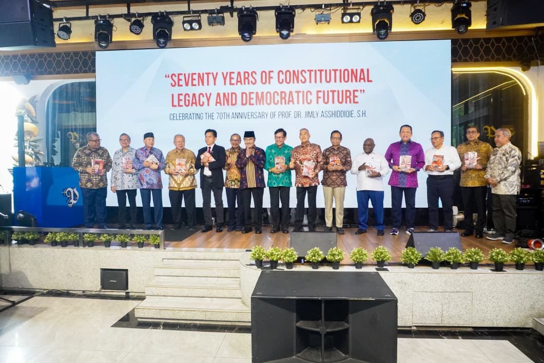 Bamsoet Kembali Tegaskan Perbaikan Bangsa Harus Dimulai dari Partai Politik Bamsoet Kembali Tegaskan Perbaikan Bangsa Harus Dimulai dari Partai Politik