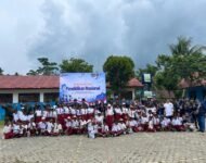 Satgas Swasembada Yonif 643/Wns Koops TNI Habema, Turut Peringati Hardiknas Di Sekolah Perbatasan Papua