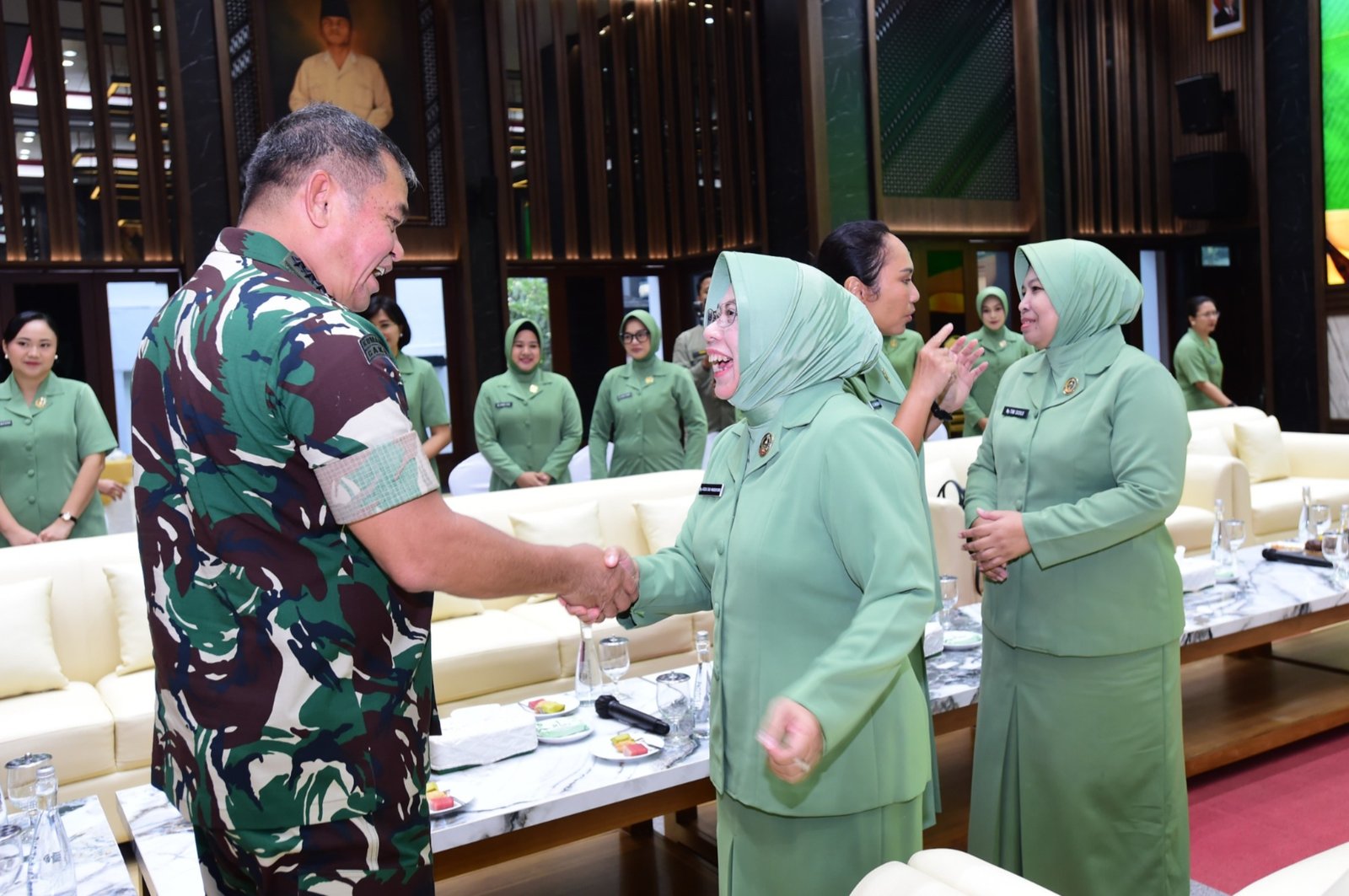 Jelang HUT ke-80 Persit KCK, Kasad Terima Ketum Persit dan Para Kader Berprestasi