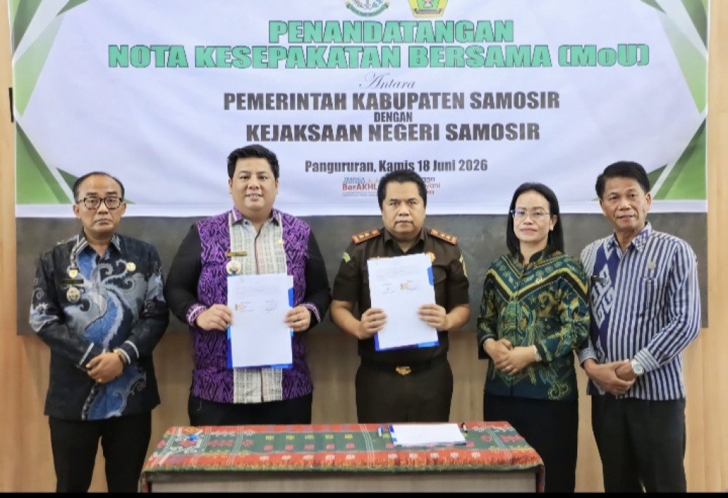 Pemkab Samosir dan Kejari Samosir Perpanjang Kerja Sama Penanganan Masalah Hukum Perdata dan Tata Usaha Negara