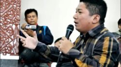 Teori-Teori Politik Sebagai Analisa Berfikir Teori-Teori Politik Sebagai Analisa Berfikir