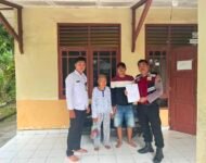 Patroli Humanis Sat Samapta Polres Ogan Ilir Bantu Lansia Pikun Kembali ke Keluarga