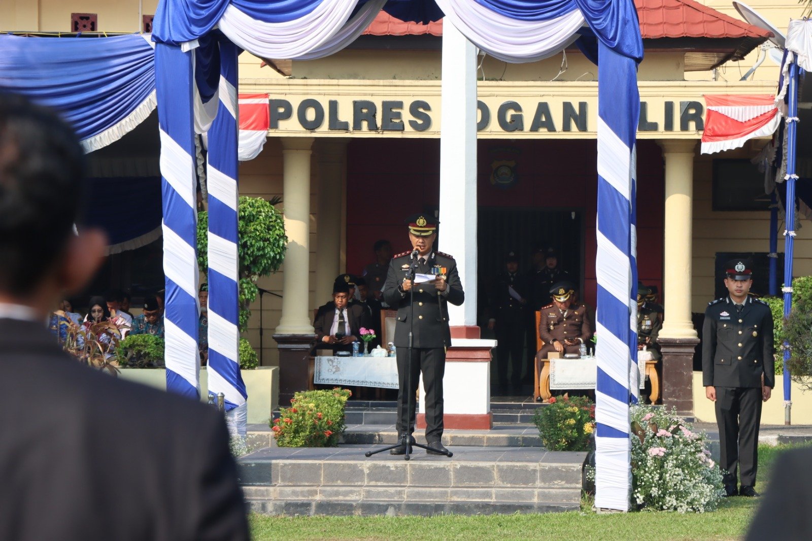 Upacara Hari Bhayangkara ke-80, Polres Ogan Ilir Teguhkan Komitmen Pengabdian untuk Masyarakat Upacara Hari Bhayangkara ke-80, Polres Ogan Ilir Teguhkan Komitmen Pengabdian untuk Masyarakat