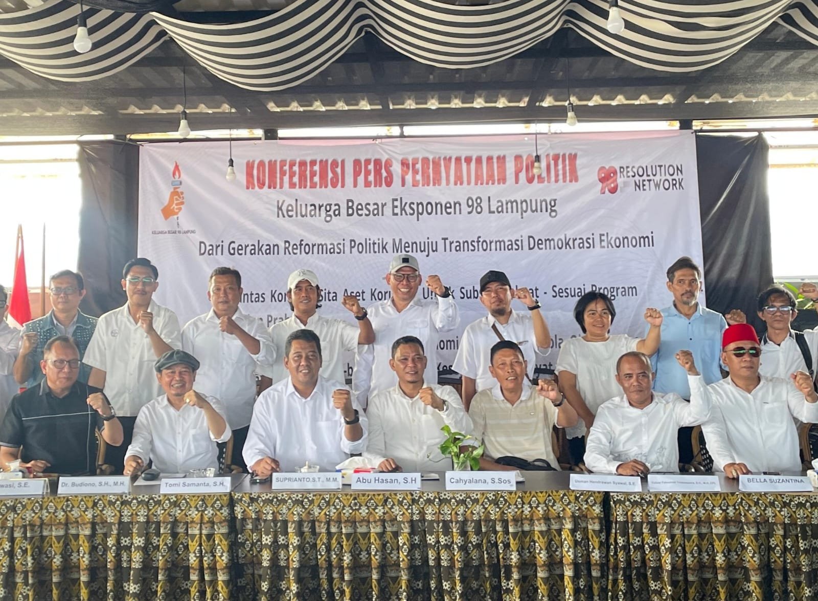 Eksponen 1998 Lampung Dukung Penuh Program Strategis Prabowo Demi Wujudkan Demokrasi Ekonomi Eksponen 1998 Lampung Dukung Penuh Program Strategis Prabowo Demi Wujudkan Demokrasi Ekonomi