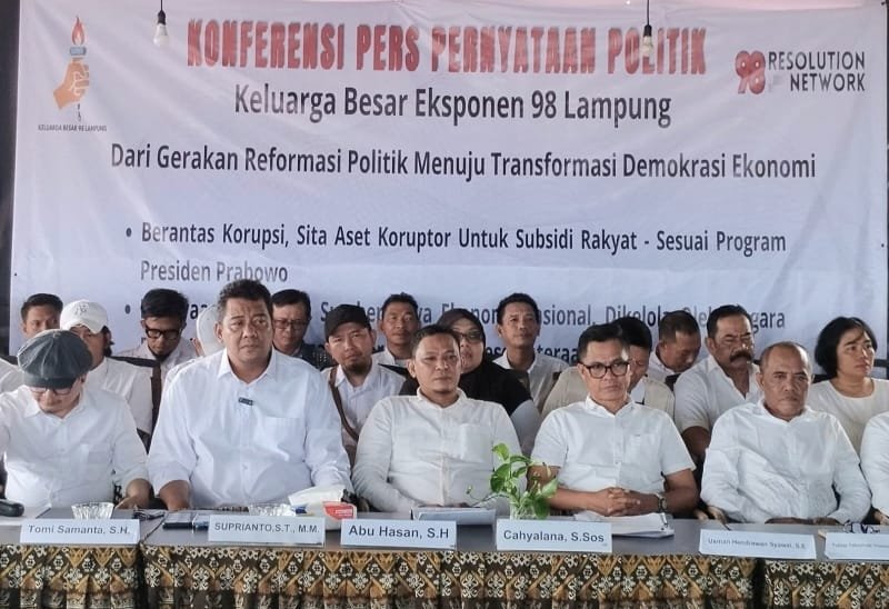 Eksponen 1998 Lampung Dukung Penuh Program Strategis Prabowo Demi Wujudkan Demokrasi Ekonomi Eksponen 1998 Lampung Dukung Penuh Program Strategis Prabowo Demi Wujudkan Demokrasi Ekonomi