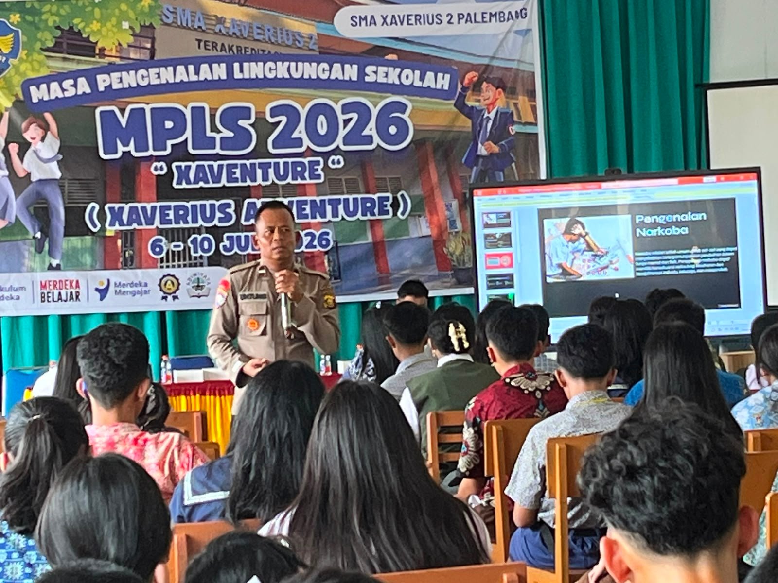 Terapkan Prinsip Ramah dan Aman, MPLS SMA Xaverius 2 Palembang Hadirkan Kasum TNI Jenderal Richard Tampubolon untuk Motivasi Siswa Baru Terapkan Prinsip Ramah dan Aman, MPLS SMA Xaverius 2 Palembang Hadirkan Kasum TNI Jenderal Richard Tampubolon untuk Motivasi Siswa Baru