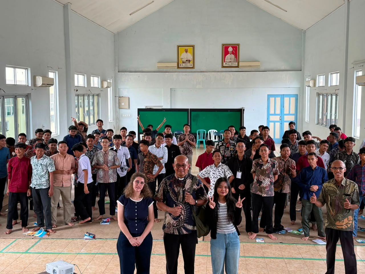 Calon Imam Seminari Menengah Santo Paulus Palembang Dibekali Isu Perdagangan Orang dan Semangat Generasi Samaritan Calon Imam Seminari Menengah Santo Paulus Palembang Dibekali Isu Perdagangan Orang dan Semangat Generasi Samaritan