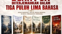 BUKU PUISI ESAI DENNY JA DITERJEMAHKAN DALAM TIGA PULUH LIMA BAHASA BUKU PUISI ESAI DENNY JA DITERJEMAHKAN DALAM TIGA PULUH LIMA BAHASA