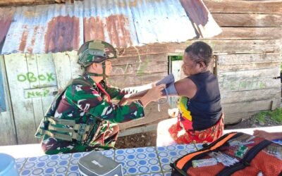 Sentuhan Humanis di Distrik Kelila, Satgas Yonif 645/GTY Gelar Pelayanan Kesehatan Gratis untuk Warga Distrik Kelila