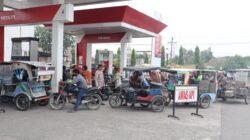 Panjang Antrean Pengisian BBM, Polresta Deli Serdang Lakukan Pengamanan Dan Pengaturan Jalur Disetiap SPBU