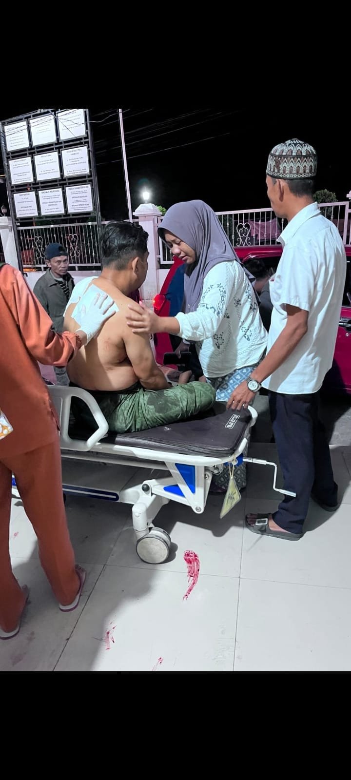 Kepala Desa Talang Aur Ditikam Usai Acara Yasinan, Pelaku Sudah Dikenali Polisi Kepala Desa Talang Aur Ditikam Usai Acara Yasinan, Pelaku Sudah Dikenali Polisi