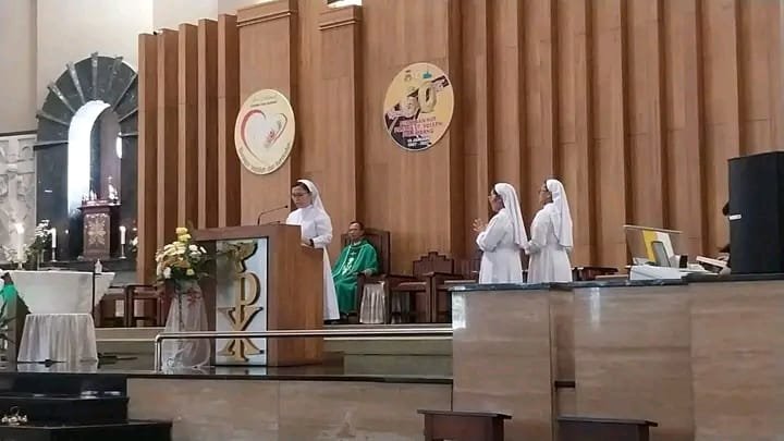 Umat Paroki Santo Yoseph Palembang Gelar Misa Syukur 100 Tahun Suster Fransiskus Charitas Umat Paroki Santo Yoseph Palembang Gelar Misa Syukur 100 Tahun Suster Fransiskus Charitas