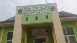 TERKINI: KEPALA PUSKESMAS SUNGAI KELI KLAIM APEL DILAKSANAKAN DI KECAMATAN, HANYA 2 PEGAWAI DITUGASKAN JAGA PELAYANAN TERKINI: KEPALA PUSKESMAS SUNGAI KELI KLAIM APEL DILAKSANAKAN DI KECAMATAN, HANYA 2 PEGAWAI DITUGASKAN JAGA PELAYANAN