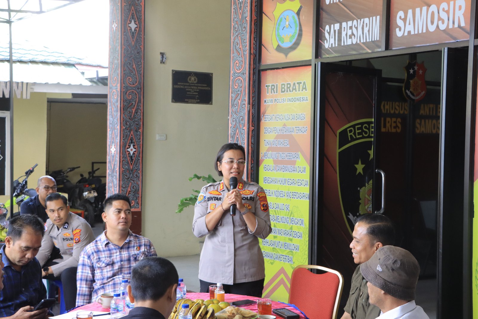 Efendy Naibaho dan Para Jurnalis Samosir Hadiri Coffee Morning Di Polres Samosir Efendy Naibaho dan Para Jurnalis Samosir Hadiri Coffee Morning Di Polres Samosir