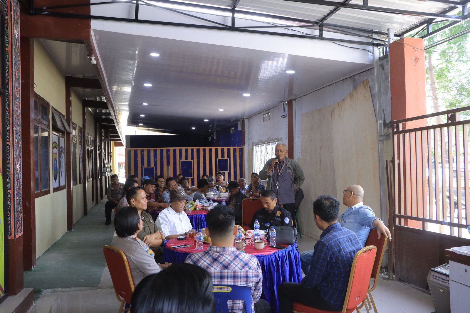 Efendy Naibaho dan Para Jurnalis Samosir Hadiri Coffee Morning Di Polres Samosir Efendy Naibaho dan Para Jurnalis Samosir Hadiri Coffee Morning Di Polres Samosir