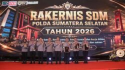 Sinergi Lintas Sektor, Kapolda Sumsel Serahkan Penghargaan kepada Mitra dan Jajaran Sinergi Lintas Sektor, Kapolda Sumsel Serahkan Penghargaan kepada Mitra dan Jajaran