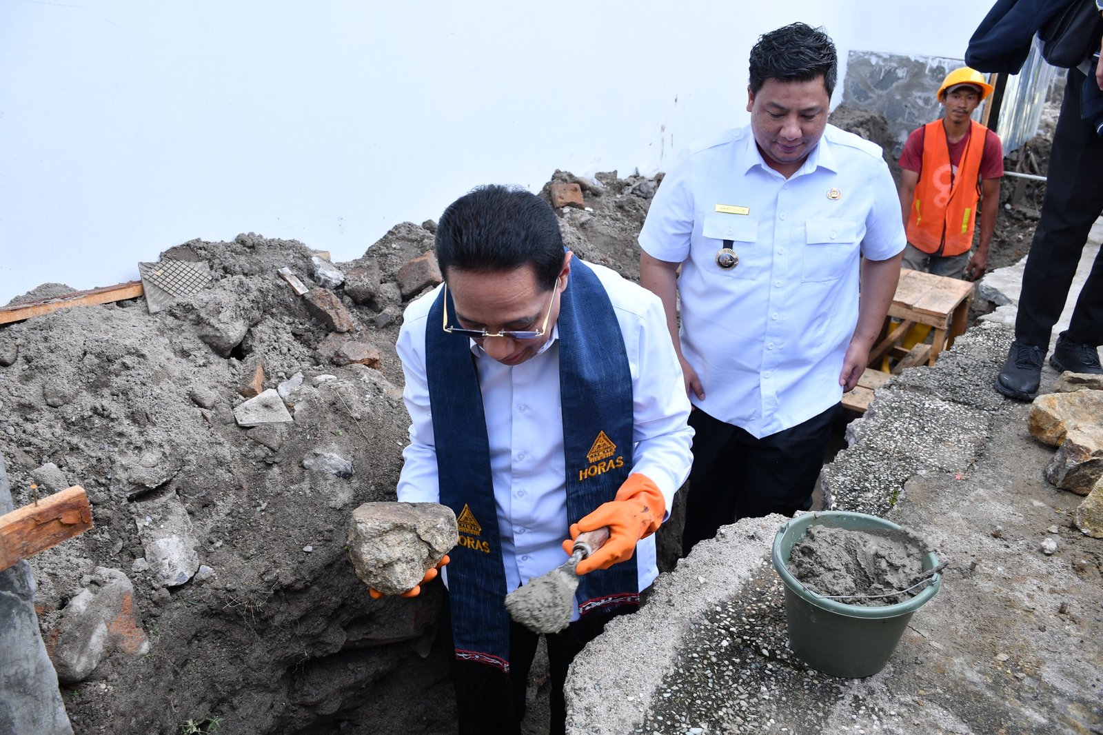 Pembangunan Cathlab RSUD Hadrianus Sinaga Dimulai, Wamenkes RI dan Bupati Samosir Letakkan Batu Pertama Pembangunan Cathlab RSUD Hadrianus Sinaga Dimulai, Wamenkes RI dan Bupati Samosir Letakkan Batu Pertama