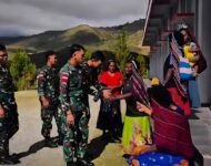 ‎Ibadah Minggu Bersama Warga Distrik Napua Satgas Pamtas RI-PNG Kewilayahan Yonif 645/Gardatama Yudha Guna Mempererat Persaudaraan