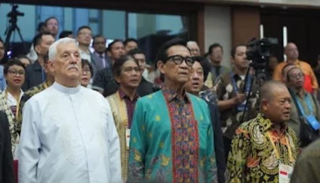 Sri Sultan HB X dan Pater Arturo Sosa Serukan Kepemimpinan Yang Berakar Pada Kebijaksanaan dan Martabat Manusia Sri Sultan HB X dan Pater Arturo Sosa Serukan Kepemimpinan Yang Berakar Pada Kebijaksanaan dan Martabat Manusia