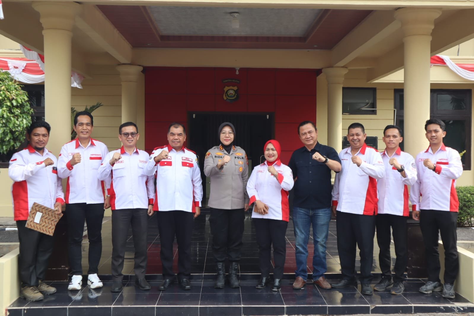 Perkuat Sinergi Jaga Desa Aman dan Transparan, Kapolres Ogan Ilir Terima Silaturahmi ABPEDNAS Perkuat Sinergi Jaga Desa Aman dan Transparan, Kapolres Ogan Ilir Terima Silaturahmi ABPEDNAS