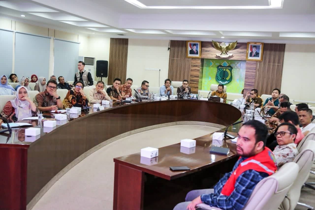 Sinergi Pemkab Muba dan Kementerian Koperasi Siapkan Agenda Nasional Hilirisasi Kelapa Sawit Seminar dan Peresmian Pabrik KUD Sejahtera Dimatangkan Sinergi Pemkab Muba dan Kementerian Koperasi Siapkan Agenda Nasional Hilirisasi Kelapa Sawit Seminar dan Peresmian Pabrik KUD Sejahtera Dimatangkan