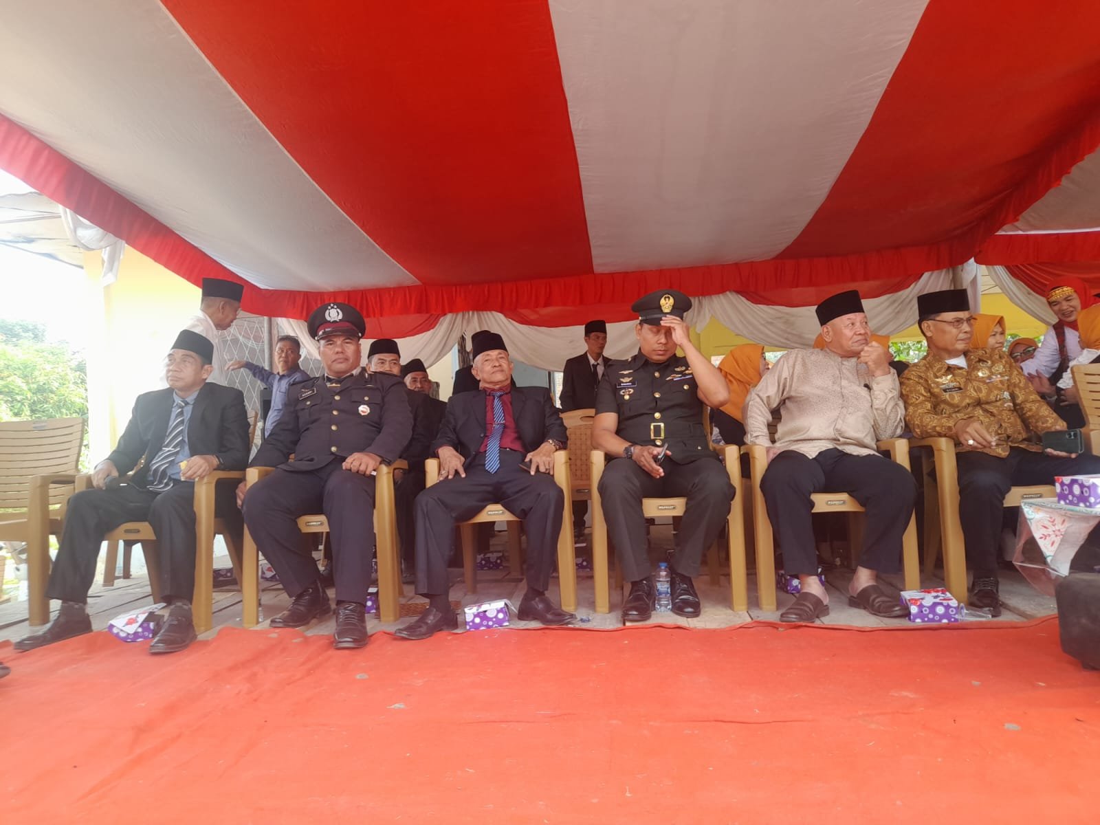 Hadiri Upacara HUT ke-81 RI di Rantau Panjang, Anggota DPRD Ogan Ilir Eco Santria Asnan Semangat Juang Pahlawan Harus Terus Diteruskan
