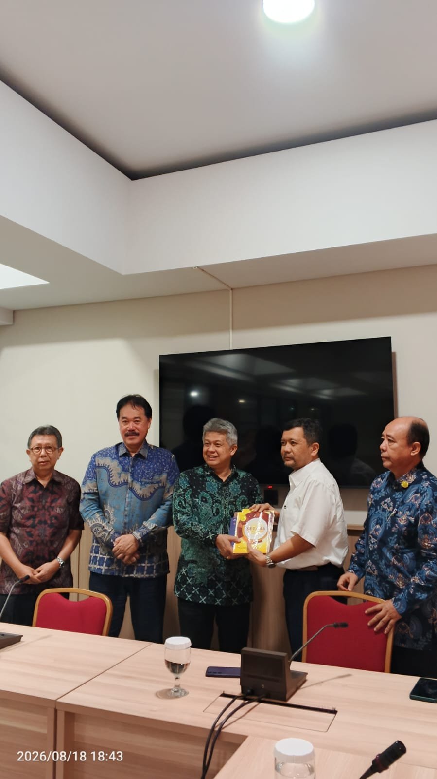 MENJELANG MUNAS 2026 IKATAN SARJANA KATOLIK INDONESIA DITERIMA AUDIENSI OLEH KETUA KWI MENJELANG MUNAS 2026 IKATAN SARJANA KATOLIK INDONESIA DITERIMA AUDIENSI OLEH KETUA KWI