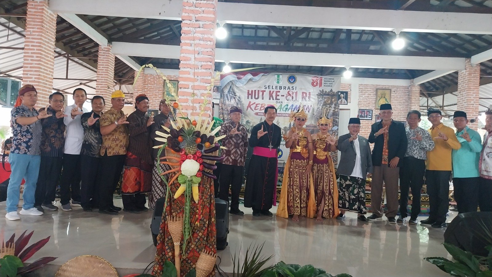 Seni Budaya Jadi Jembatan Persaudaraan, FKUB Lampung: Jangan Persekusi Orang Beribadah Seni Budaya Jadi Jembatan Persaudaraan, FKUB Lampung: Jangan Persekusi Orang Beribadah