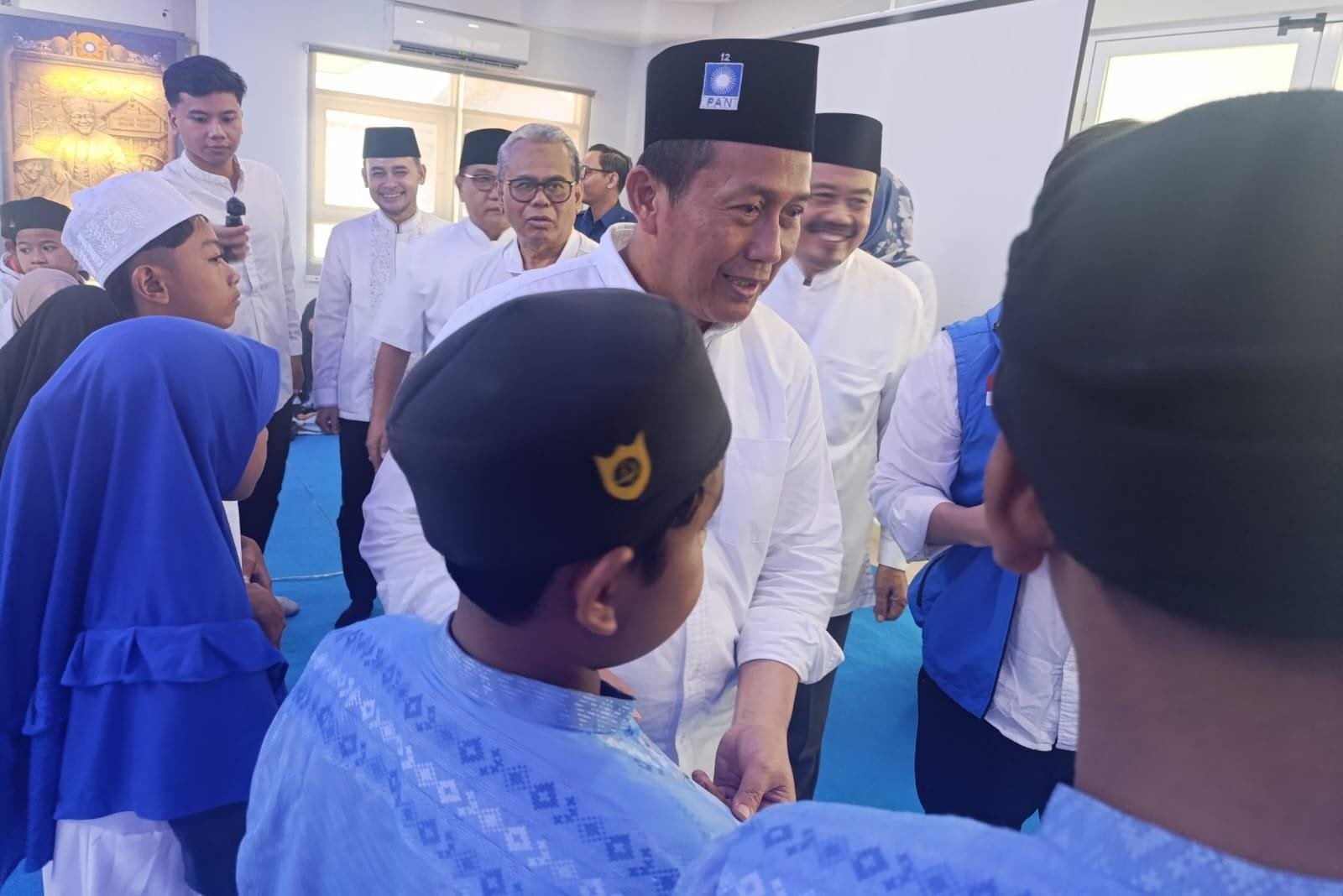 Tasyakuran HUT ke-28 PAN Jatim, Ratusan Anak Yatim ‘Menggantungkan Harapan’ di Rumah PAN