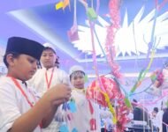 Tasyakuran HUT ke-28 PAN Jatim, Ratusan Anak Yatim ‘Menggantungkan Harapan’ di Rumah PAN