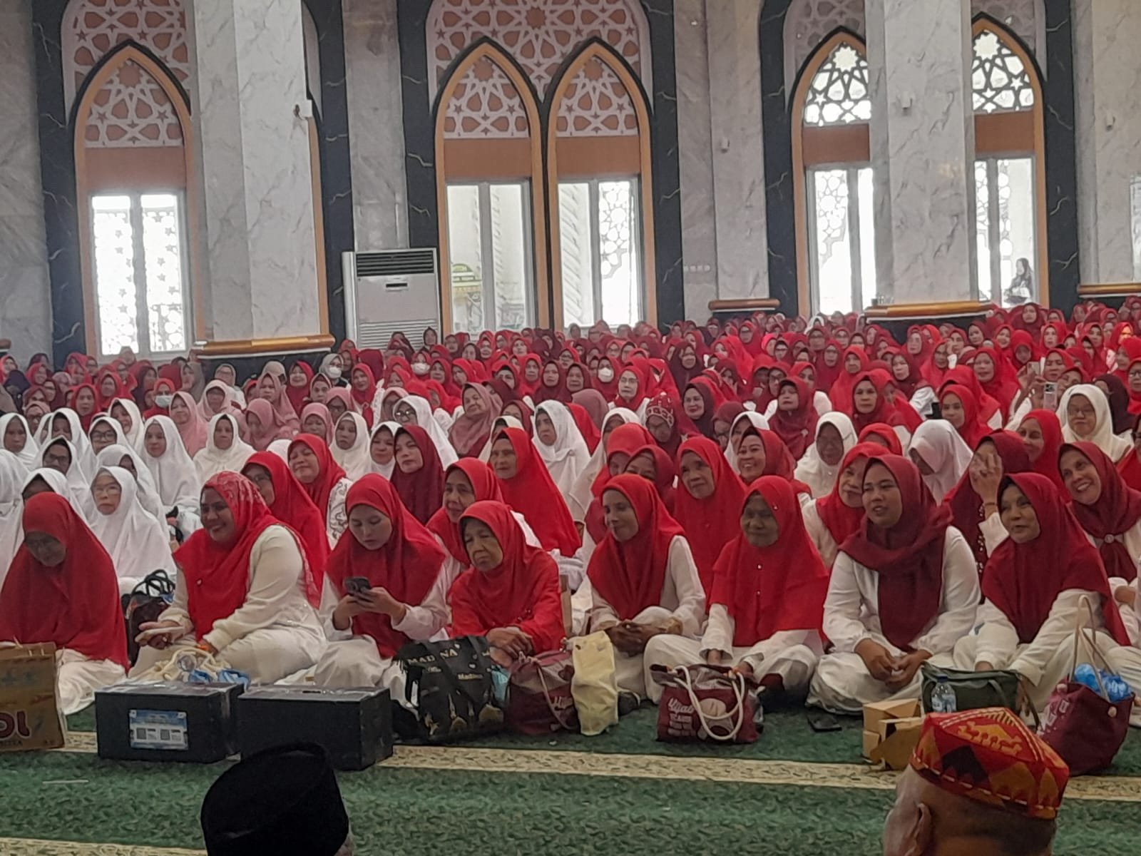 Wabub Ogan Ilir Hadiri Peringatan Maulid Nabi Muhammad SAW di Masjid Ahnur Tanjung Senai