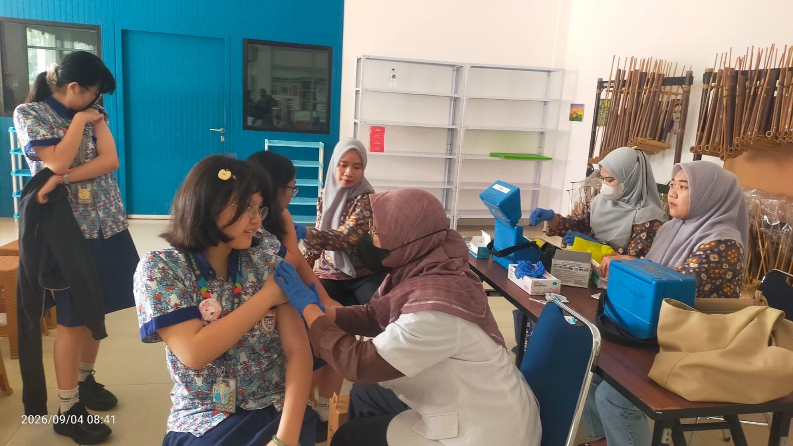 Puskesmas Kenten Gelar Program Imunisasi HPV untuk Siswi SMP Kusuma Bangsa Palembang: Langkah Krusial Cegah Kanker Serviks Sejak Dini
