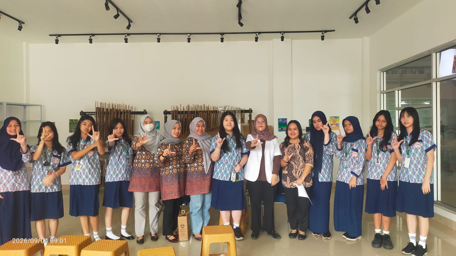 Puskesmas Kenten Gelar Program Imunisasi HPV untuk Siswi SMP Kusuma Bangsa Palembang: Langkah Krusial Cegah Kanker Serviks Sejak Dini