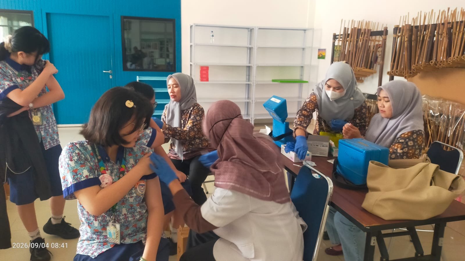 Puskesmas Kenten Gelar Program Imunisasi HPV untuk Siswi SMP Kusuma Bangsa Palembang: Langkah Krusial Cegah Kanker Serviks Sejak Dini