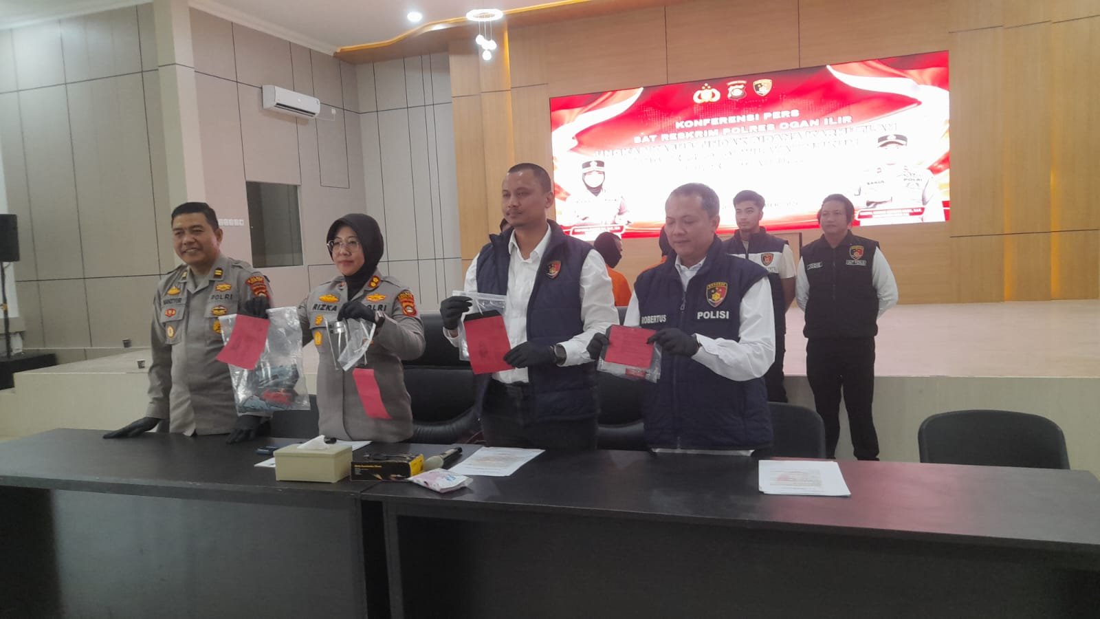 Polres Ogan Ilir Ungkap Dua Kasus Karhutla, Tersangka Terancam Hukuman 9 Tahun Penjara