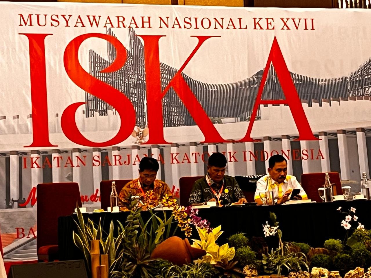 Munas XVII ISKA di Balikpapan Merumuskan 10 Agenda Strategis Menuju Indonesia Emas 2045 dan Tetapkan Luky A Yusgiantoro Ketua PP ISKA Periode 2026-2030