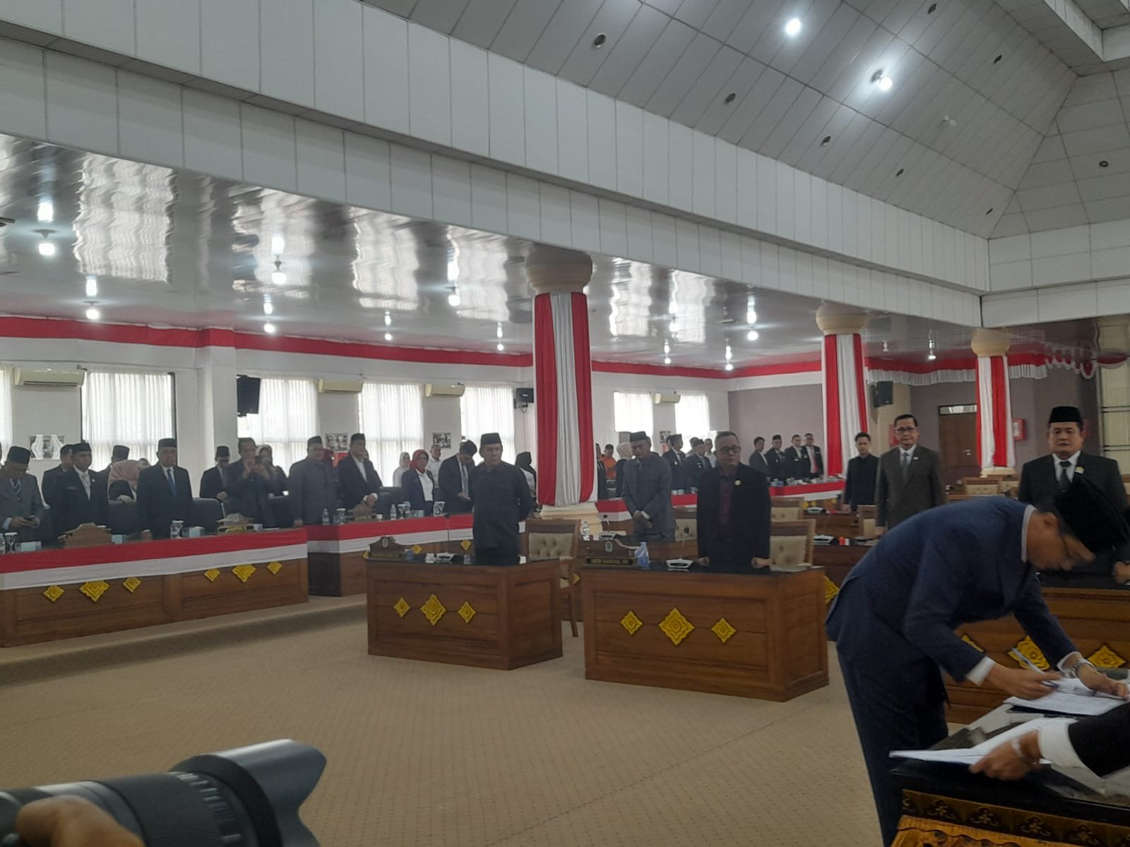 Kepala Dinas PUPR Ogan Ilir Hadiri Paripurna Penandatanganan Nota Kesepakatan Perubahan APBD 2026