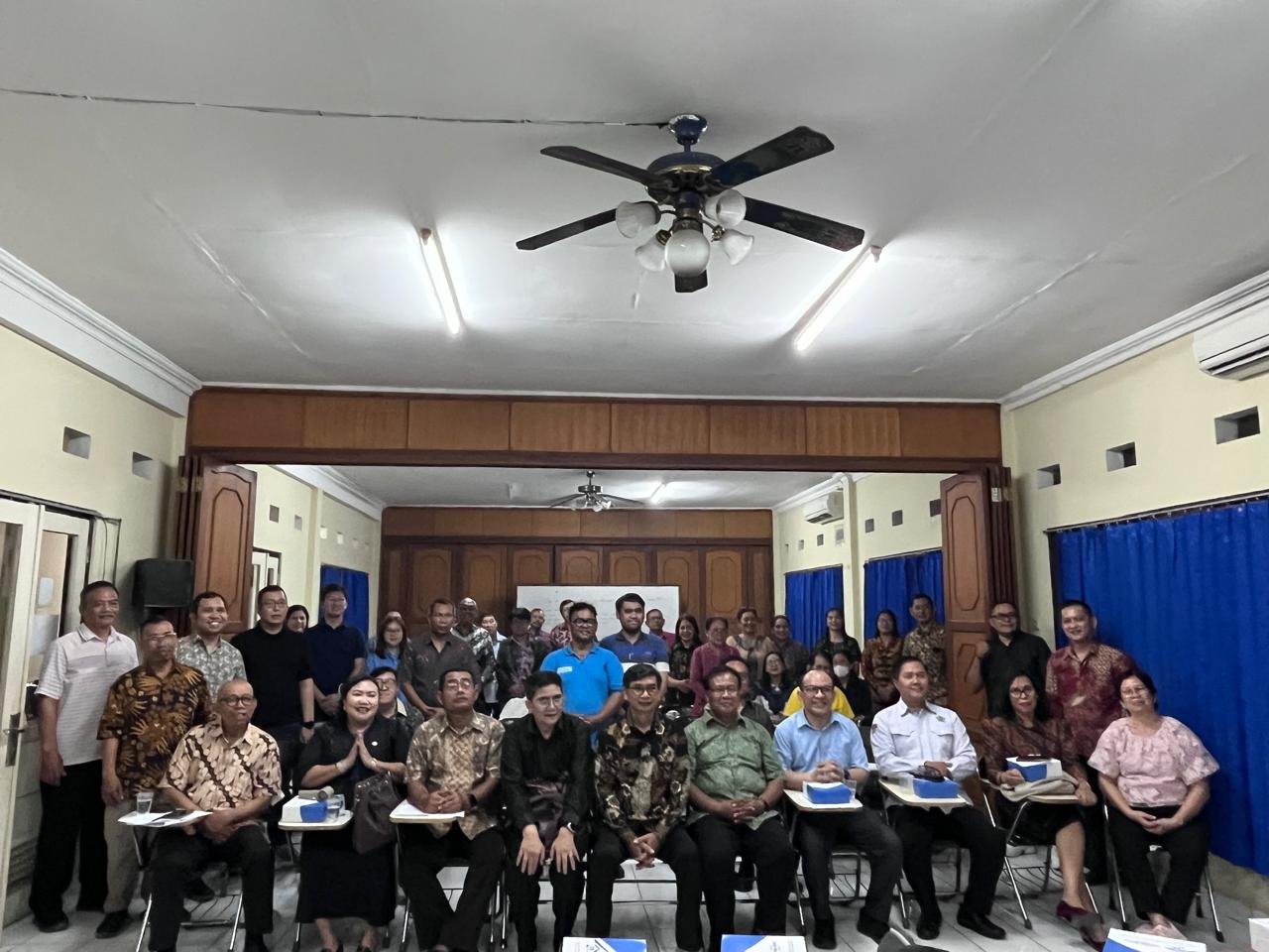 Romo Simon Margono Presidium OKKSS Lantik Pengurus Natal Oikumene, TNI, Polri, dan ASN 2026