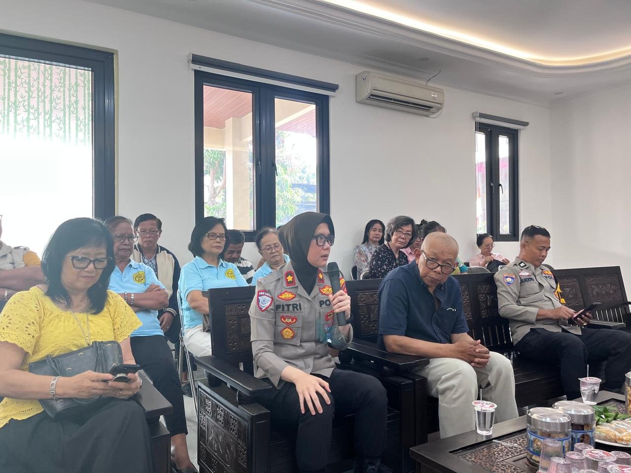 Polsek Ilir Timur 1 Palembang Beri Imbauan Waspada Hoaks dan Scaming di Gereja St. Yoseph
