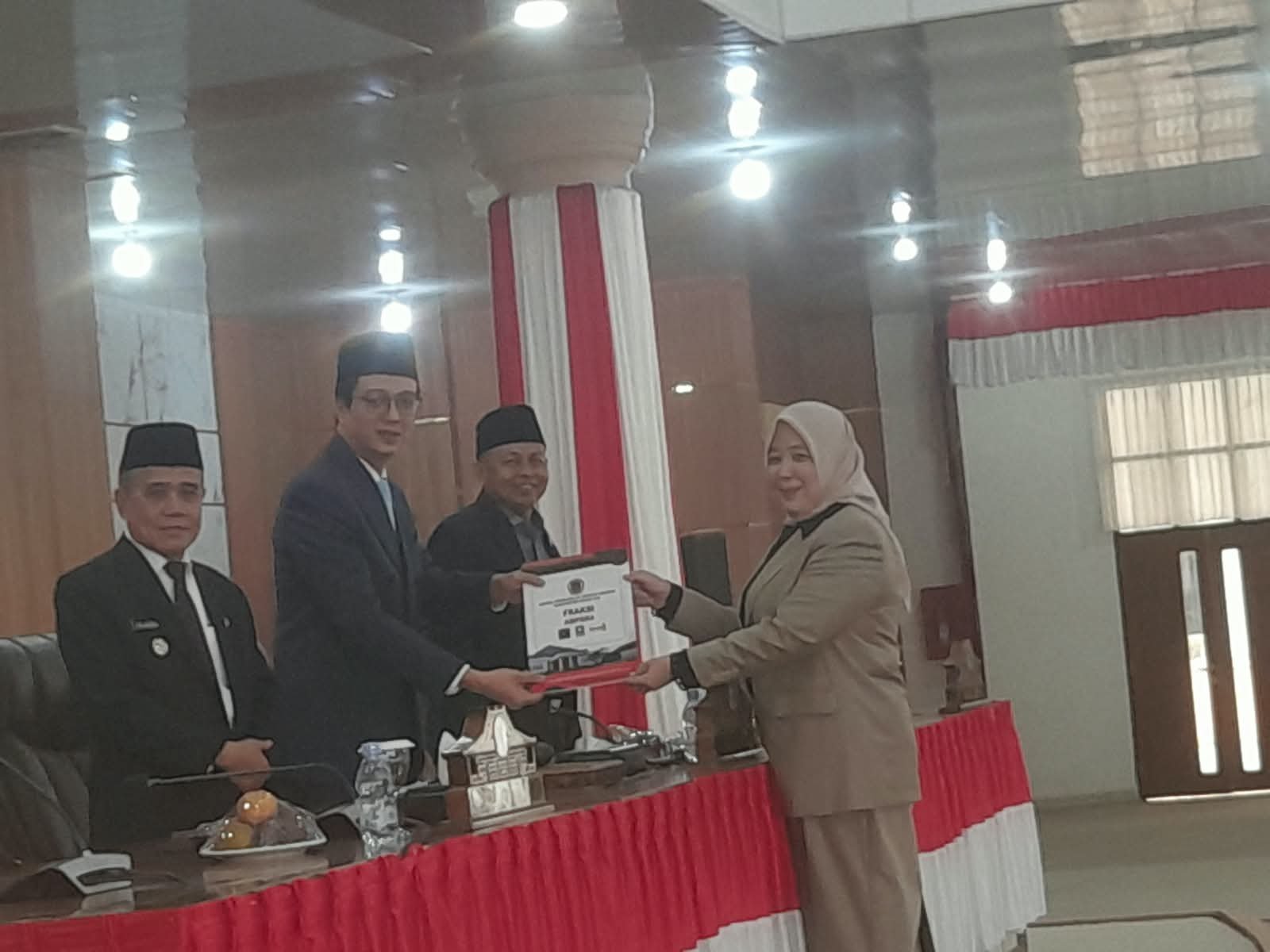 DPRD Ogan Ilir Gelar Rapat Paripurna ke-XLI Masa Sidang I Tahun 2026: Penyampaian Pandangan Umum Fraksi