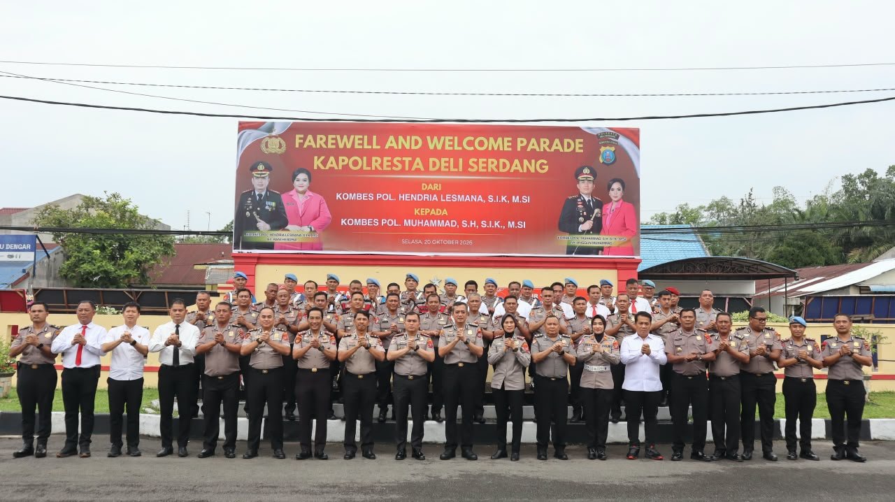 Polresta Deli Serdang Gelar Upacara Farewell Parade Serah Terima Jabatan Kapolresta Deli Serdang Polresta Deli Serdang Gelar Upacara Farewell Parade Serah Terima Jabatan Kapolresta Deli Serdang
