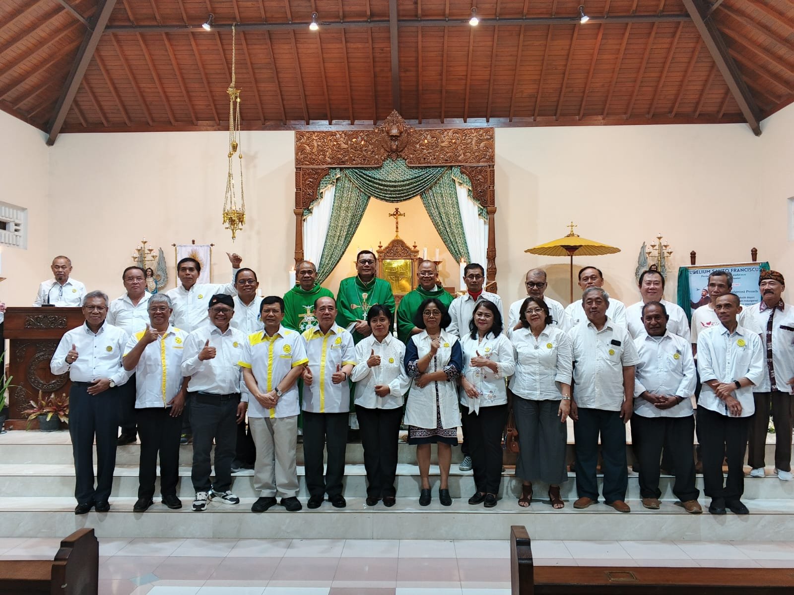Ketua Presidium Pusat ISKA Luky A. Yusgiantoro Lantik DPD dan DPC ISKA DIY 2026 - 2030, Serukan Komitmen Bersama untuk Gereja, Bangsa, dan Kelestarian Lingkungan Ketua Presidium Pusat ISKA Luky A. Yusgiantoro Lantik DPD dan DPC ISKA DIY 2026 - 2030, Serukan Komitmen Bersama untuk Gereja, Bangsa, dan Kelestarian Lingkungan