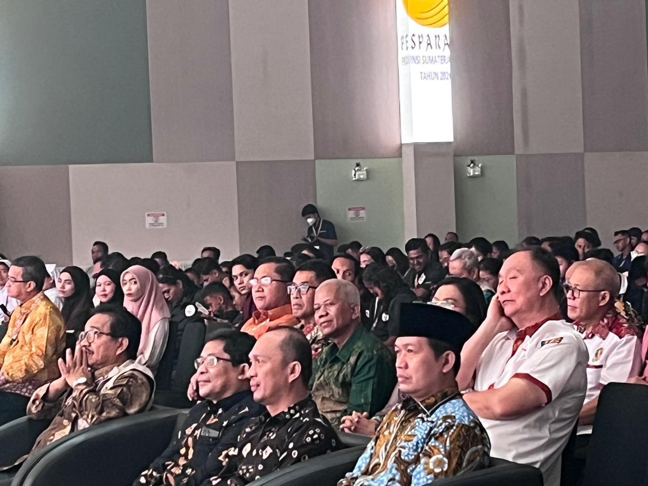 Pesparani II Sumsel Sukses Digelar: Wujud Harmoni, Penguat Toleransi, dan Titik Tolak Menuju Nasional 2027 Pesparani II Sumsel Sukses Digelar: Wujud Harmoni, Penguat Toleransi, dan Titik Tolak Menuju Nasional 2027