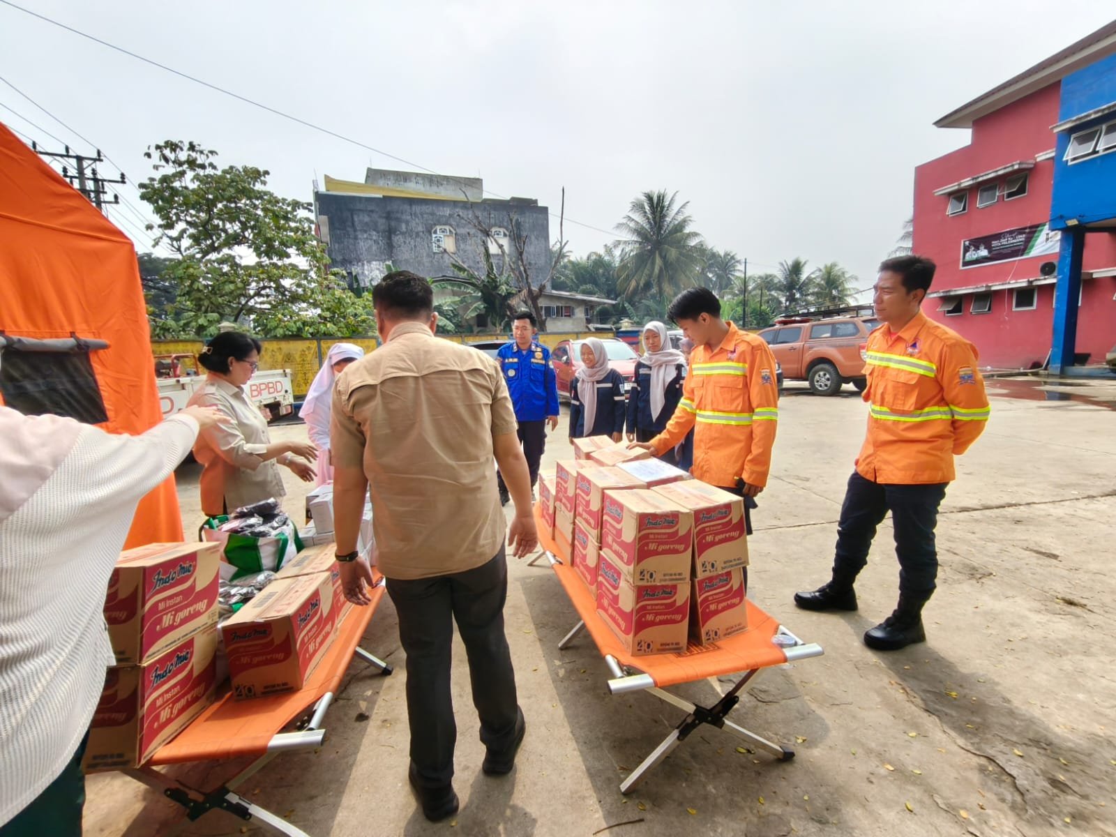 JPIC Keuskupan Agung Palembang Salurkan Bantuan Logistik untuk Tim Penanganan Karhutla BPBD JPIC Keuskupan Agung Palembang Salurkan Bantuan Logistik untuk Tim Penanganan Karhutla BPBD