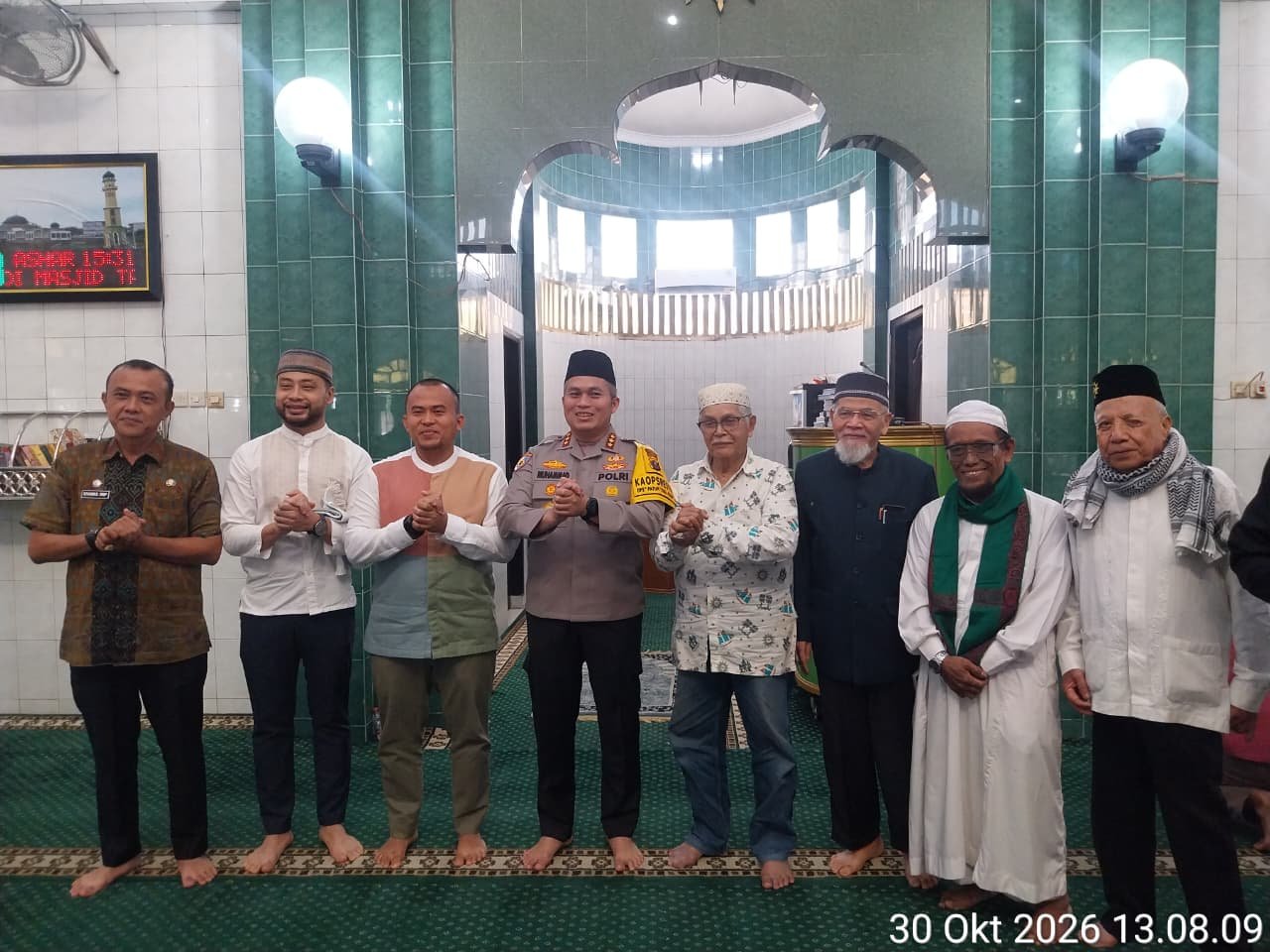 Program Jumling Polresta Deli Serdang Sambangi Masjid Taqwa Lubuk Pakam, Kapolresta Ajak Warga Jaga Kamtibmas Program Jumling Polresta Deli Serdang Sambangi Masjid Taqwa Lubuk Pakam, Kapolresta Ajak Warga Jaga Kamtibmas