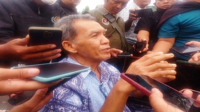 Pengamat Politik Bongkar Alasan Banyak Orang Tergiur Jadi Anggota Dewan, Bukan soal Gaji Semata Pengamat Politik Bongkar Alasan Banyak Orang Tergiur Jadi Anggota Dewan, Bukan soal Gaji Semata